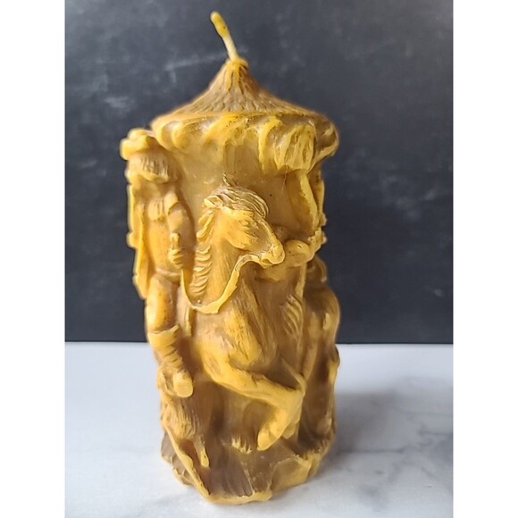 Vintage Hand Carved Hunting Themed 3-D Candle - Picture 3 of 10